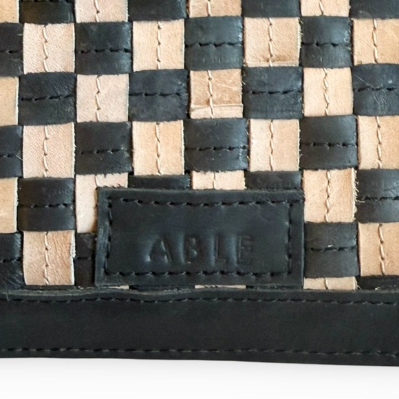 NWOT Able Nesmia Basketweave Leather Clutch in Black and Tan - Picture 5 of 7